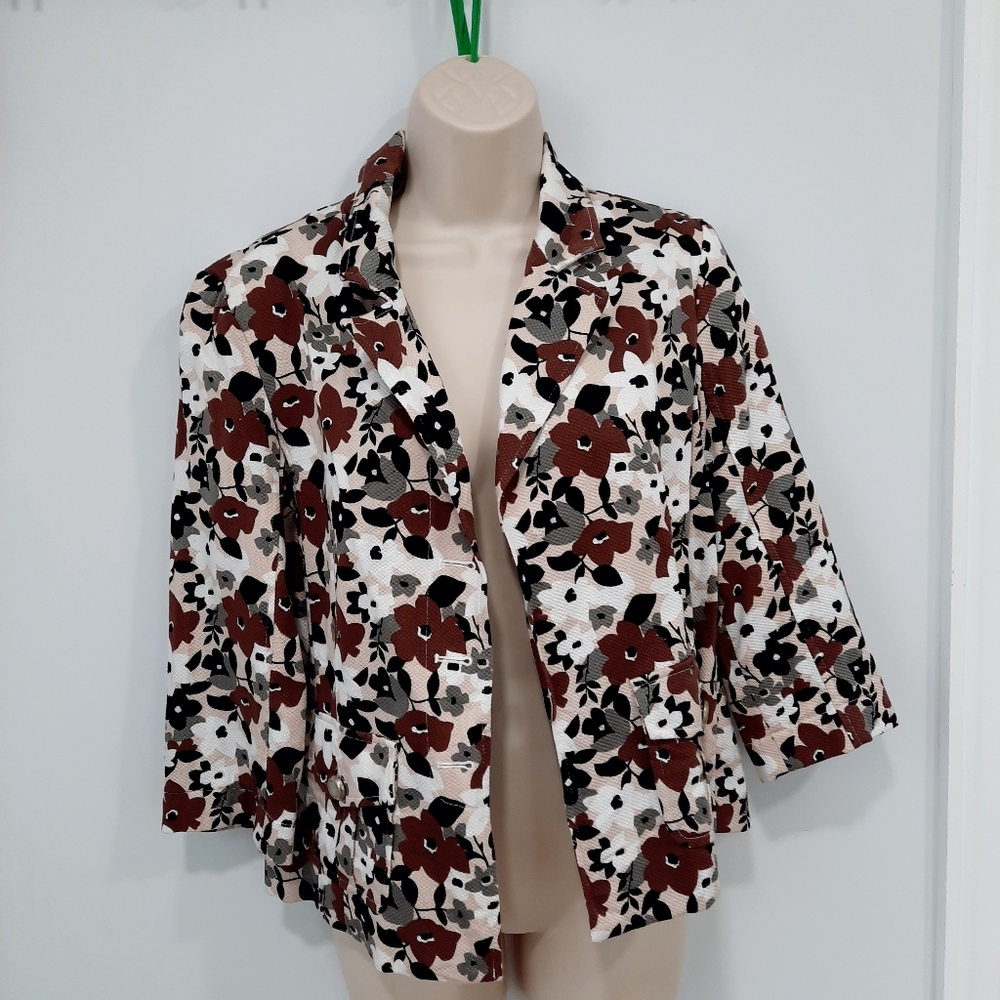 SALE 🚨 Spring Floral Small Blazer Joan Rivers 3/4 Sleeve